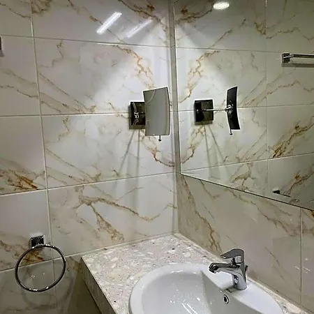 Balneo & Aura Hotel 3*